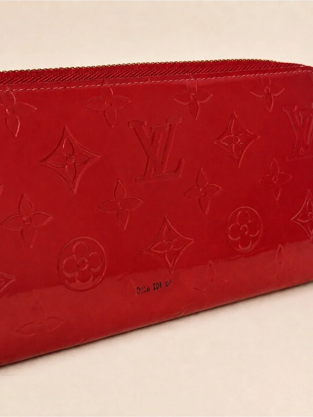 Louis Vuitton Monogram Vernis Zippy Wallet Red w/ Box